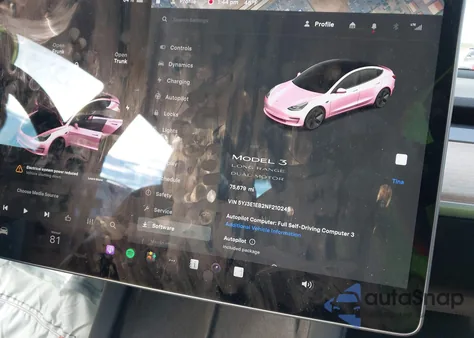 2022 Tesla Model 3 Long Range Dual Motor All-Wheel Drive z USA, uszkodzony, nr VIN 5YJ3E1EB2NF210249